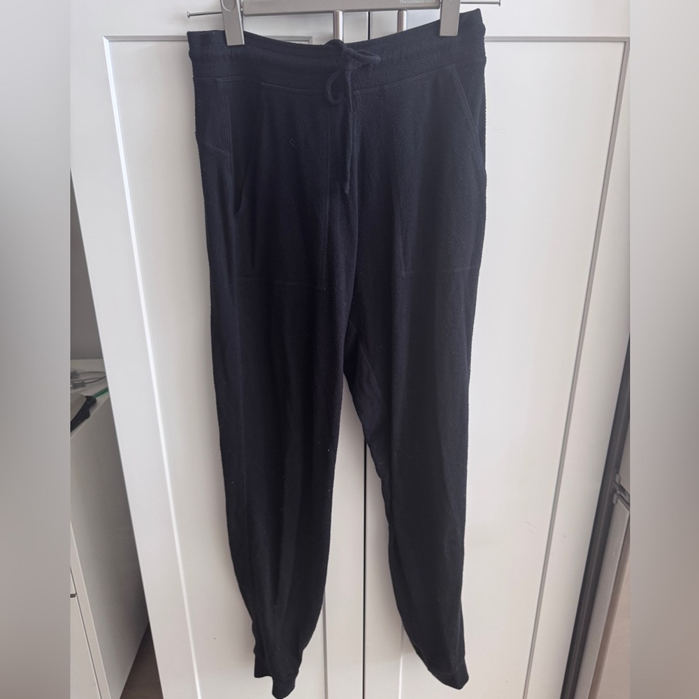 ALO Yoga Women's Classic Black Joggers
